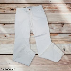 Ladies size 6 Old Navy perfect white khaki bootcut pants nwt